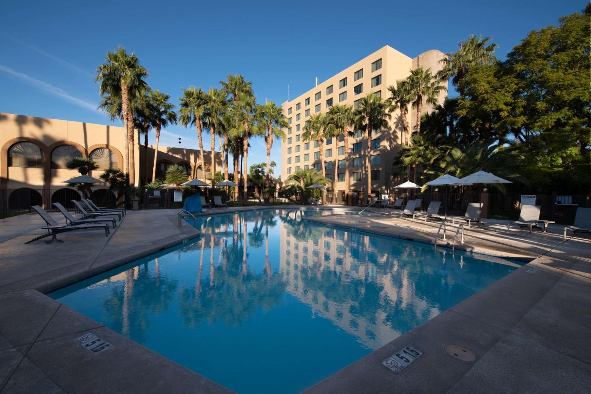 Doubletree By Hilton Tucson-Reid Park Hotel Ngoại thất bức ảnh
